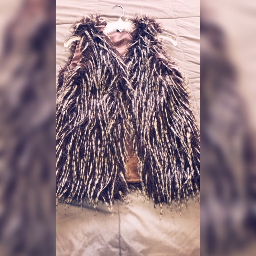 💕Smoky Grey Faux Fur Vest 💕